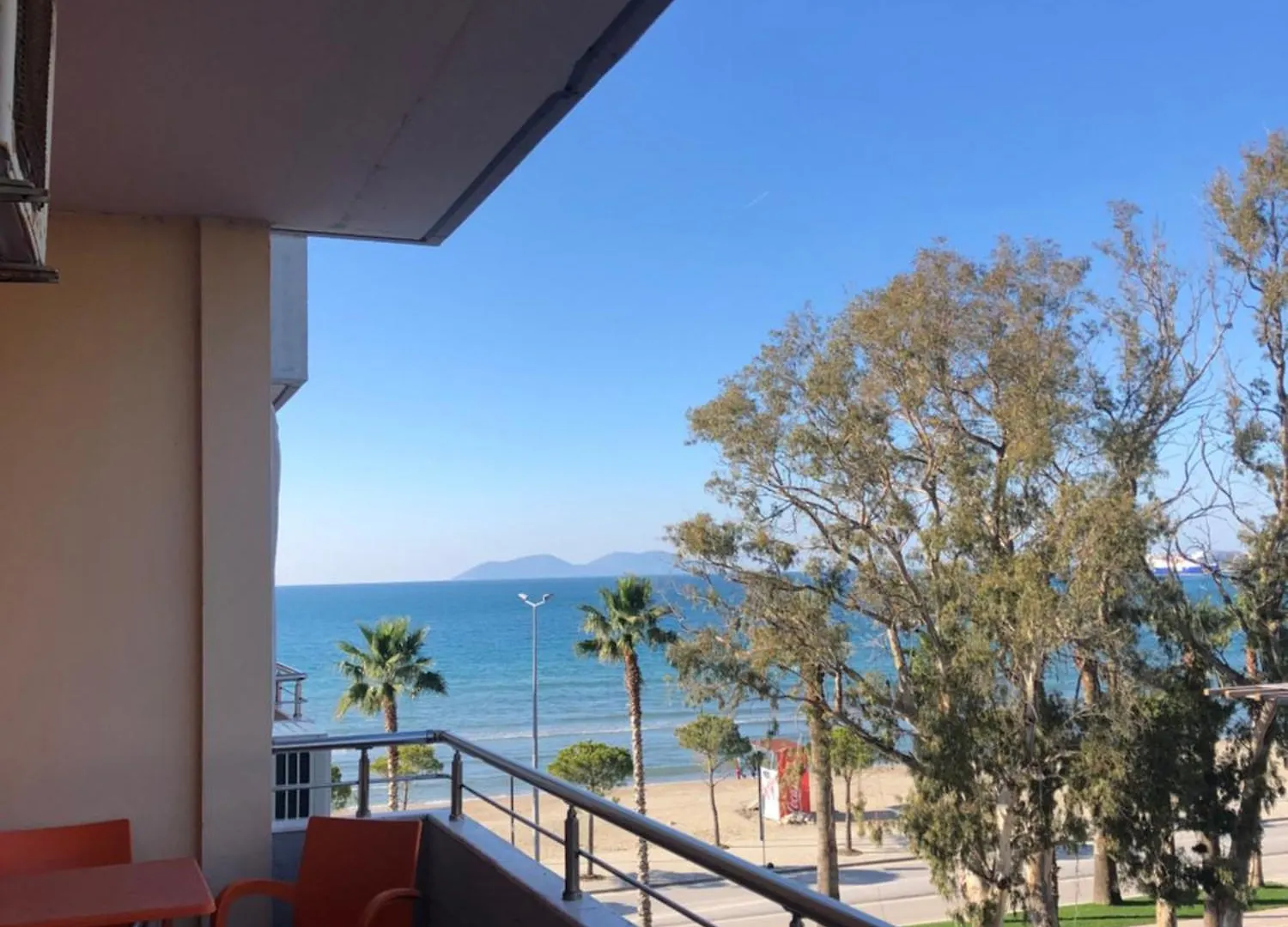 Beachfront Studio 3 By Vlora Officeの連絡先