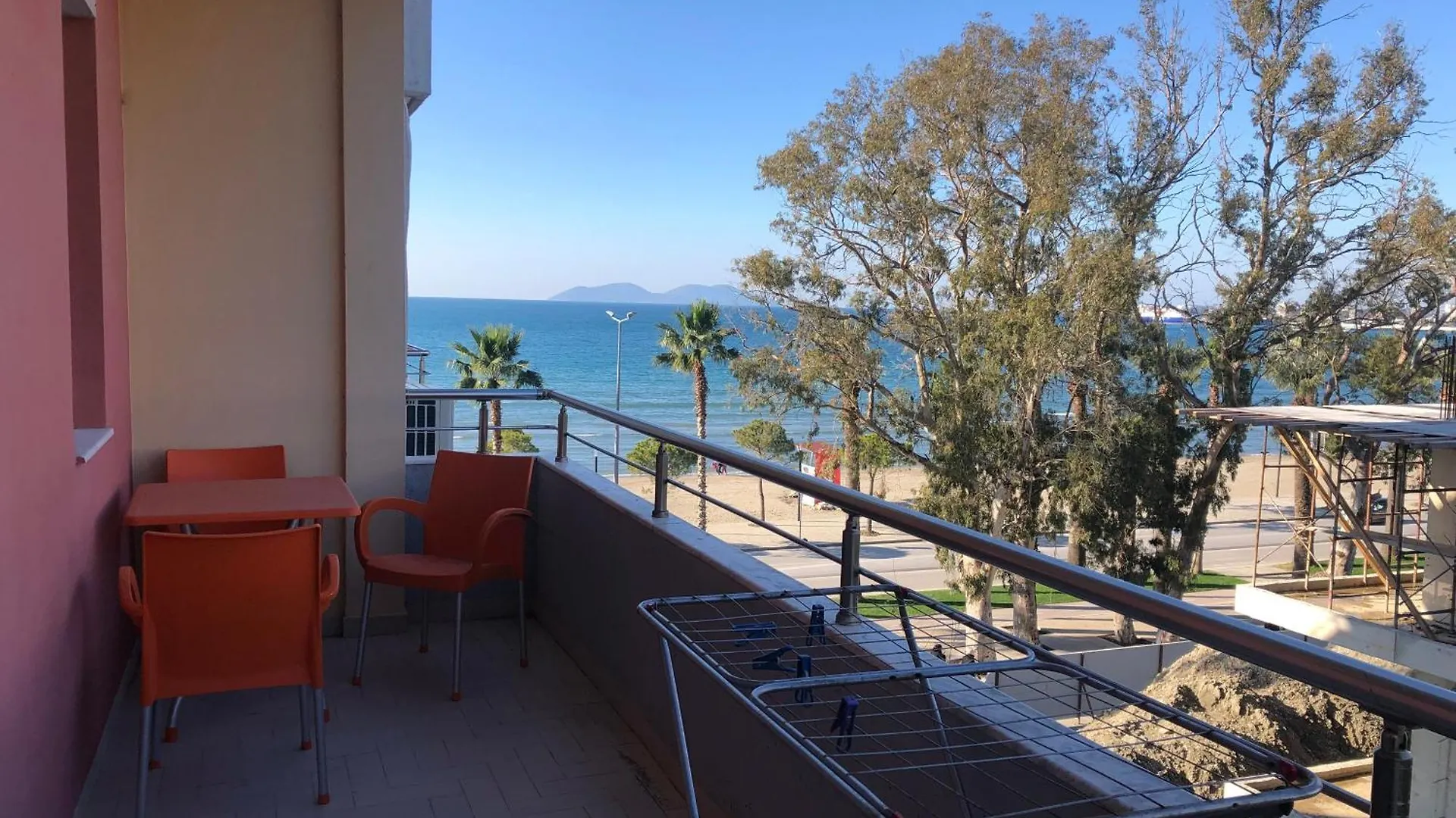 Beachfront Studio 3 By Vlora Office 0*, Vlorë