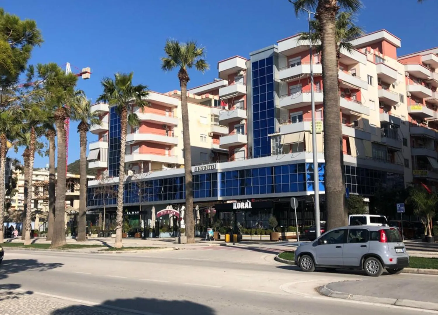Beachfront Studio 3 By Vlora Office アパート Vlorë